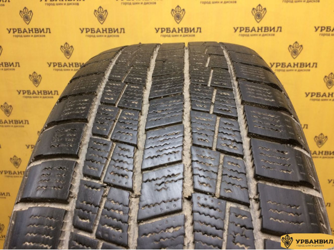 Goform W705 215/55 R17 94T