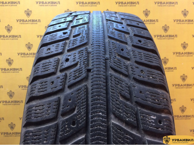 Kumho I'Zen KW22 215/60 R16