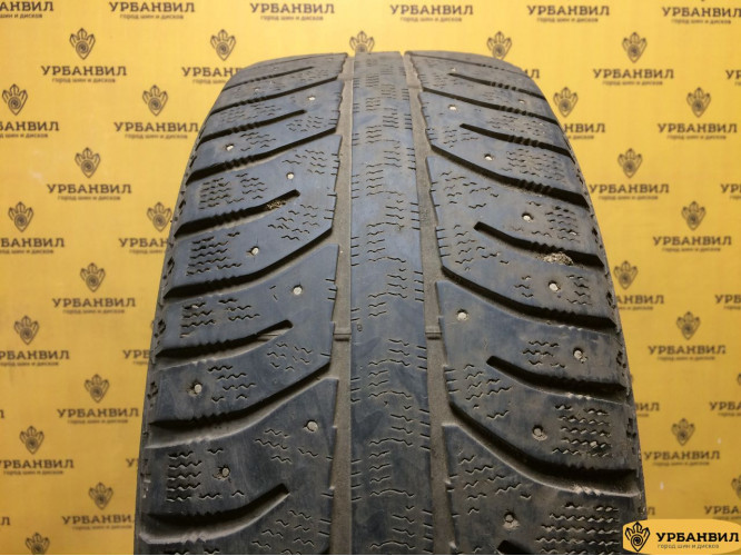 Bridgestone Ice Cruiser 7000 215/55 R17 98T