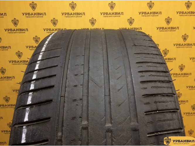 Kinforest KF-550 285/30 R20 99Y