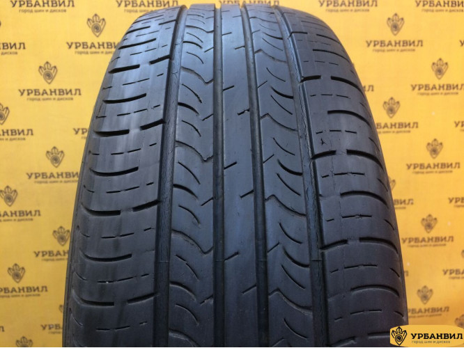 Roadstone Classe Premiere CP672 205/65 R15 94H