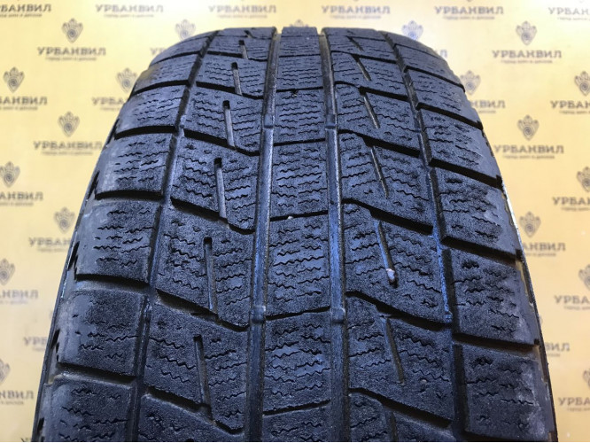 Bridgestone Blizzak Revo1 215/65 R16 98Q