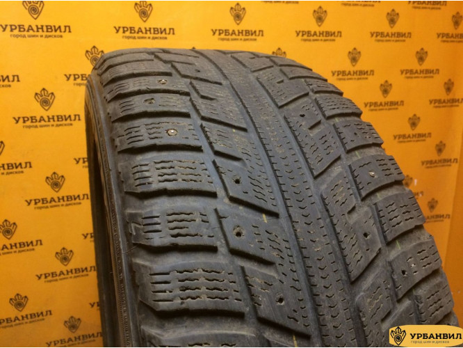 Kumho I'Zen KW22 215/55 R16