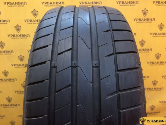 Starmaxx Ultrasport ST760 215/45 R16 90V