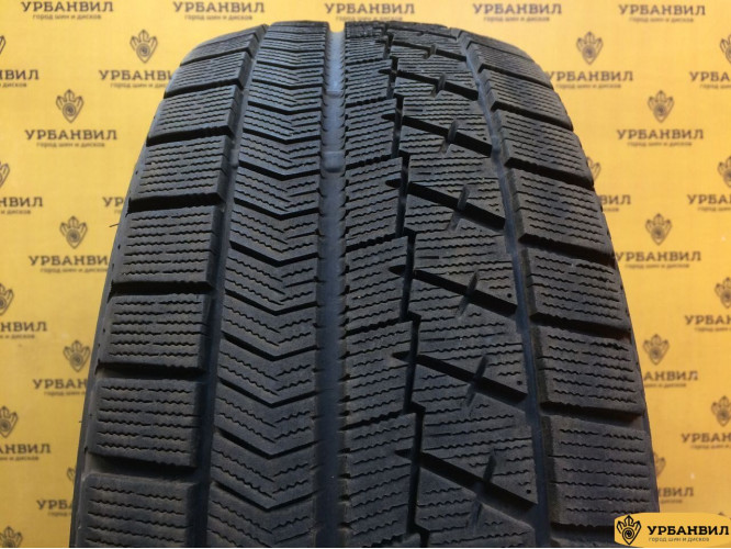 Bridgestone Blizzak VRX 215/55 R17 94Q