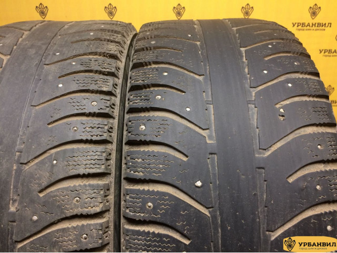 Bridgestone Ice Cruiser 7000 245/45 R17 99T