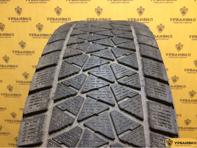 Bridgestone Blizzak DM-V1 245/70 R16 107R