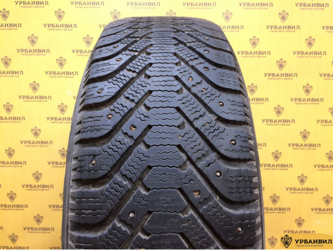 Goodyear UltraGrip 500 235/65 R17 108T