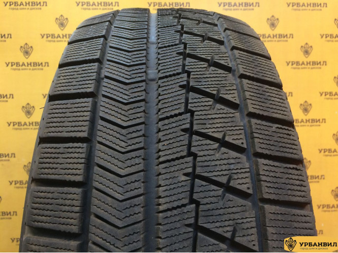 Bridgestone Blizzak VRX 215/55 R17 94Q