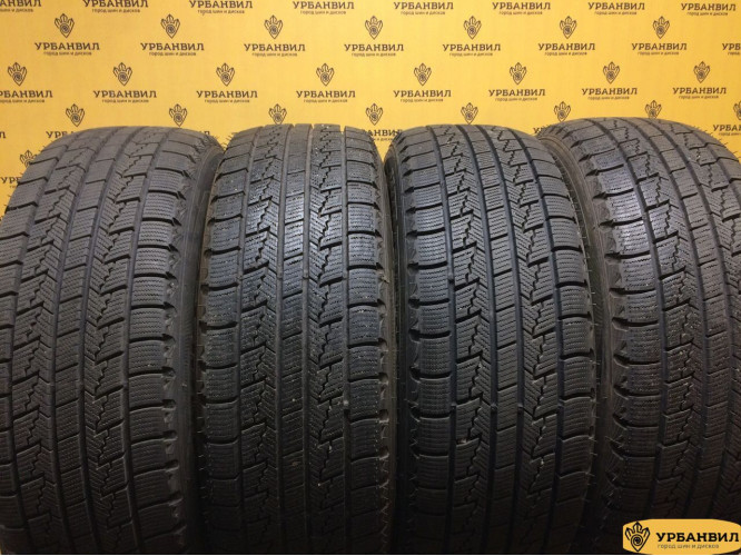 Roadstone Winguard Ice 215/60 R17 96Q