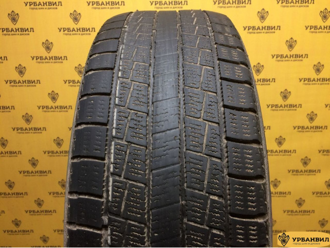 Goform W705 215/60 R17 96T