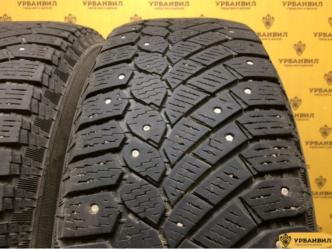 Continental ContiIceContact 4x4 215/70 R16 100Q